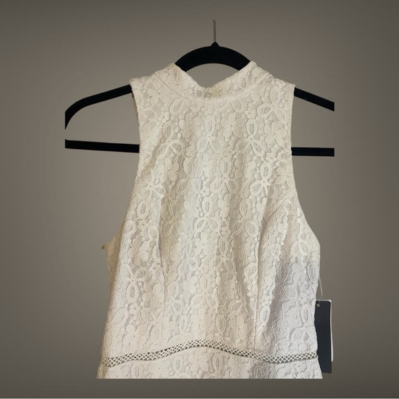 White Lace Dress - Picture 7 of 9